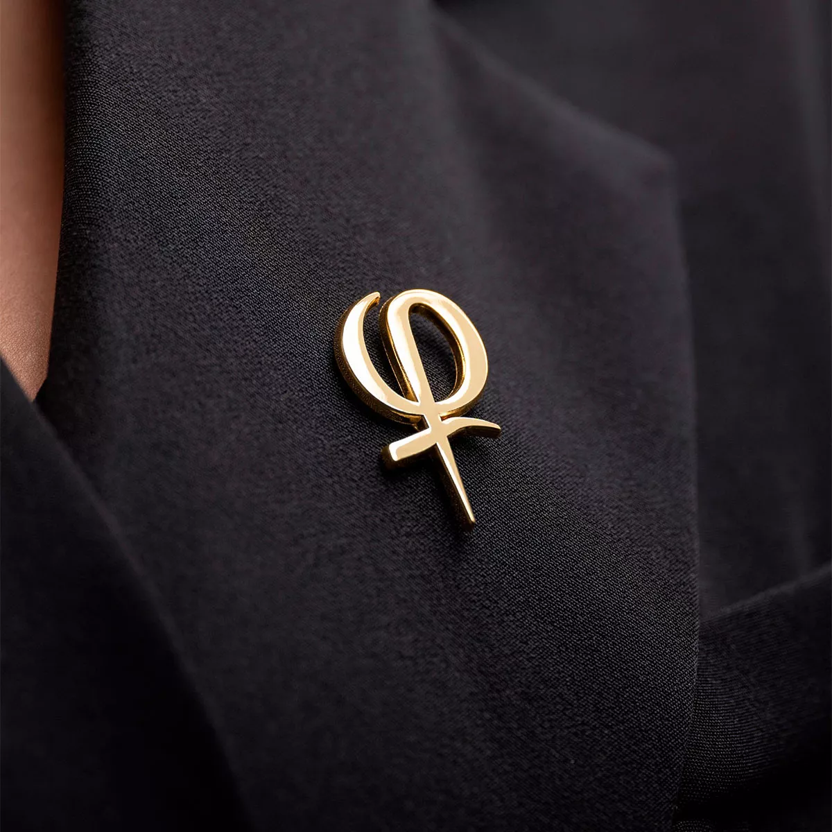 phi pin - small 2.jpg